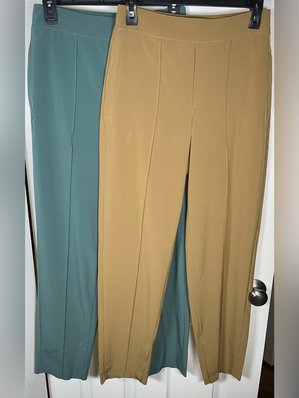 Lot of 2 Women’s Athleta Brooklyn Heights Vienna Slim Pants Slit Ankle Size 2